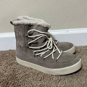 Toms winter boots